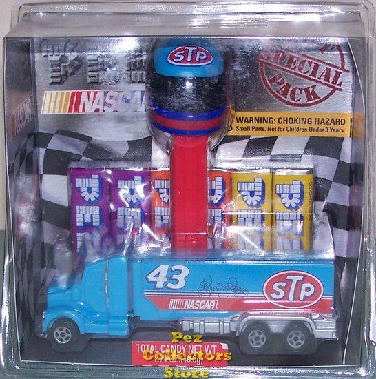 (image for) NASCAR Hauler Richard Petty STP Pez Gift Set - Click Image to Close