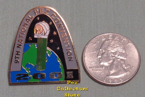 (image for) 2001 St. Louis 9th ANPC Astronaut Pez Lapel Pin - Click Image to Close