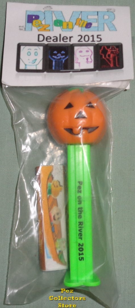 (image for) 2015 POTR Polly Pumpkin Dealer Pez with Header and Candy Pack - Click Image to Close