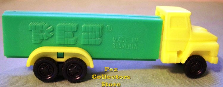 (image for) D Series Truck R1 Yellow Cab on Green Trailer Pez - Click Image to Close