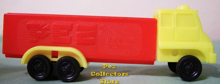 (image for) D Series Truck R3 Yellow Cab on Red Trailer Pez - Click Image to Close