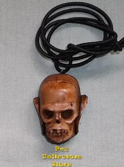 (image for) Skull A Pez Resin Necklace - Click Image to Close