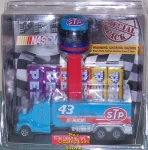 NASCAR Hauler Richard Petty STP Pez Gift Set