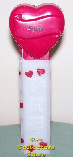 (image for) 2006 Maroon Heart Pez Sweet White Printed Stem Loose