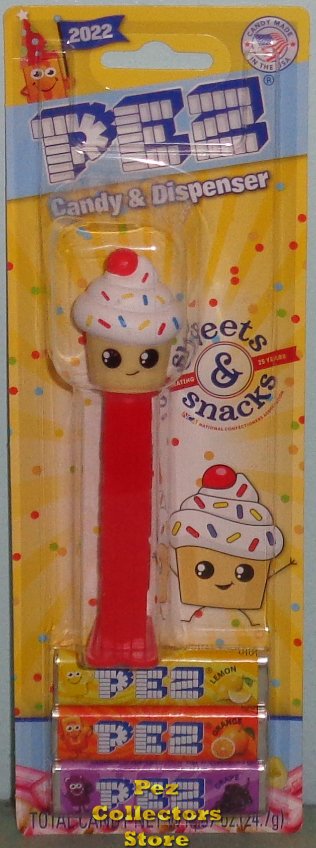 (image for) 2022 Sweets and Snacks Expo Cupcake With Sprinkles PEZ MOC