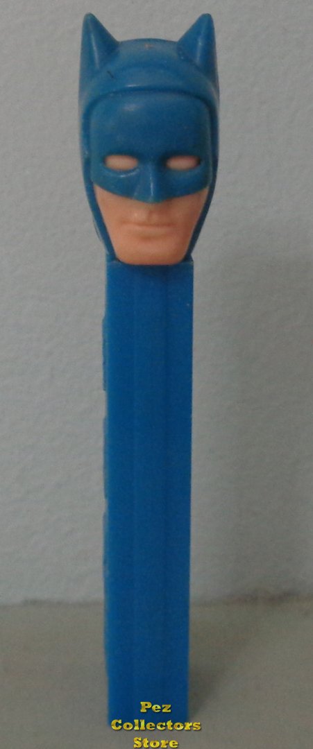 (image for) Lt Blue Batman NF Pez Sign Nat. Publications Inc Copyright