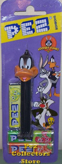 (image for) Daffy Duck Pez Black Stem Mint on Euro Looney Tunes Card