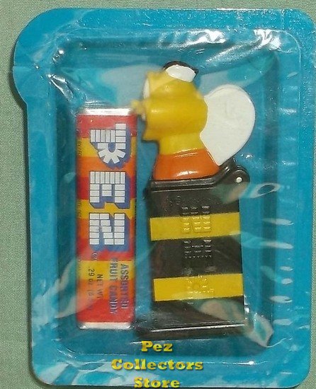 (image for) General Mills Honey Nut Cheerios Bee Mini Pez Mint in Blue Box - Click Image to Close