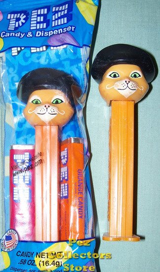 (image for) Puss-N-Boots Pez from Shrek the Third MIB