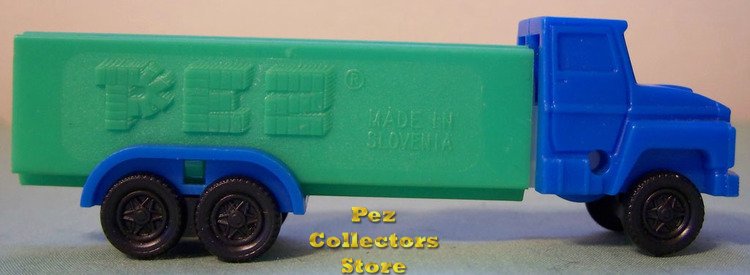 (image for) D Series Truck R1 Blue Cab on Green Trailer Pez