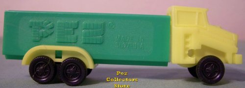 (image for) D Series Truck R2 Yellow Cab on Green Trailer Pez