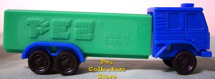 (image for) D Series Truck R4 Blue Cab on Green Trailer Pez - Click Image to Close