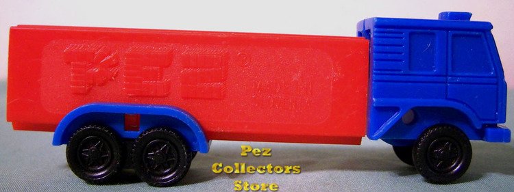 (image for) D Series Truck R4 Blue Cab on Red Trailer Pez - Click Image to Close