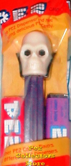 (image for) Skull B Pez Retired Non-Glowing MIP