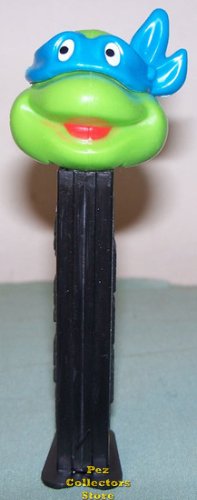 (image for) TMNT Happy Leonardo Blue mask on Black Stem Pez