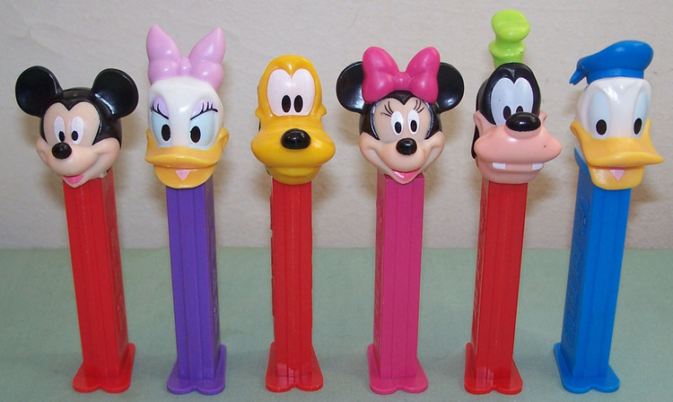 Disney Classic Mickey Mouse Pez Set of 6 Loose - $18.00