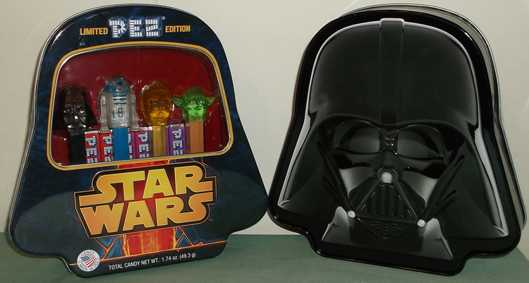 Darth Vader Star Wars Pez ~ Mint on Card 2016 