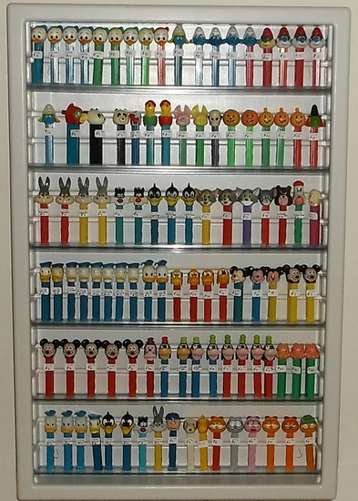 pop pez display