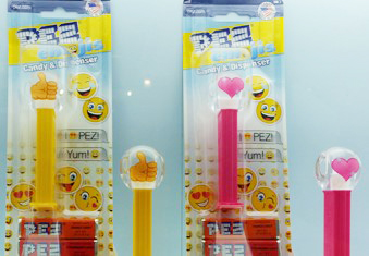 Sparkling Heart and Thumbs Up emoji pez