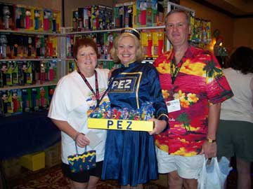 Pez-a-mania hosts