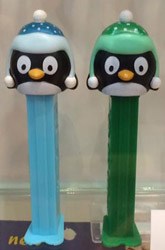 Christmas Penguin pez in Green