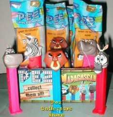 Skipper and Melman from Madagascar Pez Set